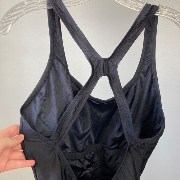 Black one piece speedo bathing suit - Picture 7 of 14